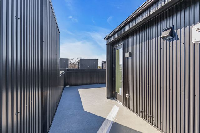 426 W 9th Street, Dallas, TX 75208