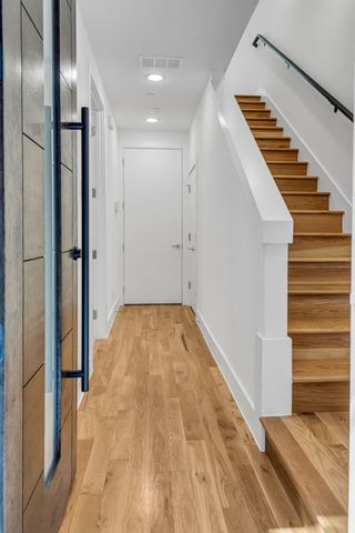 426 W 9th Street, Dallas, TX 75208