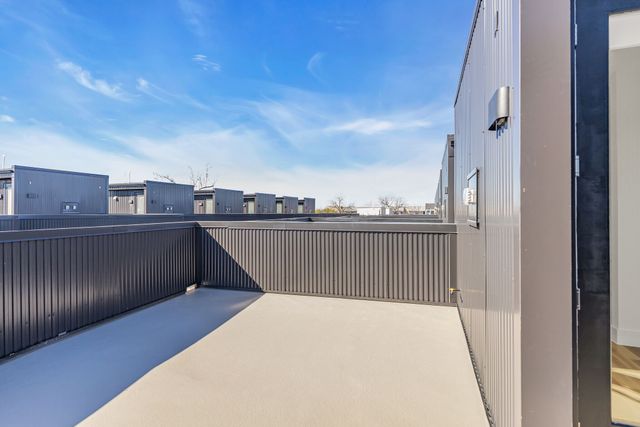 426 W 9th Street, Dallas, TX 75208