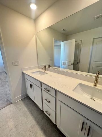 2720 Westgate Park Drive, Loganville, GA 30052