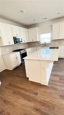 2720 Westgate Park Drive, Loganville, GA 30052