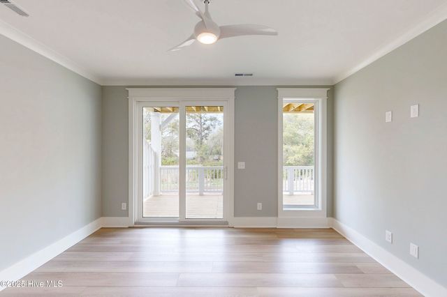 64 Pier View Court, Hampstead, NC 28443