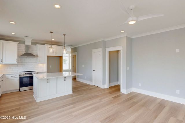64 Pier View Court, Hampstead, NC 28443