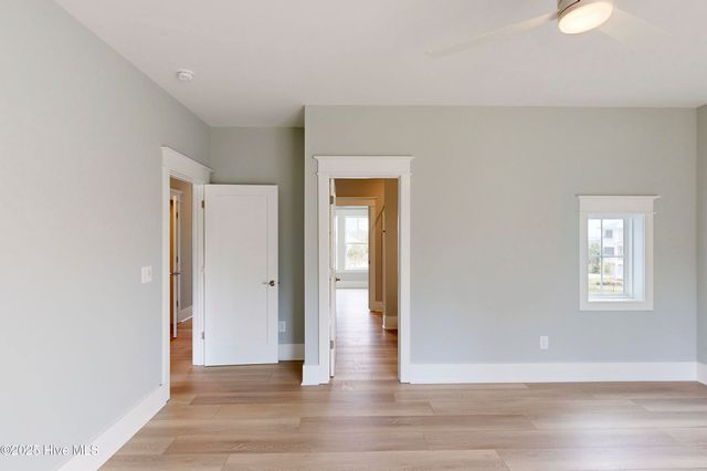 64 Pier View Court, Hampstead, NC 28443