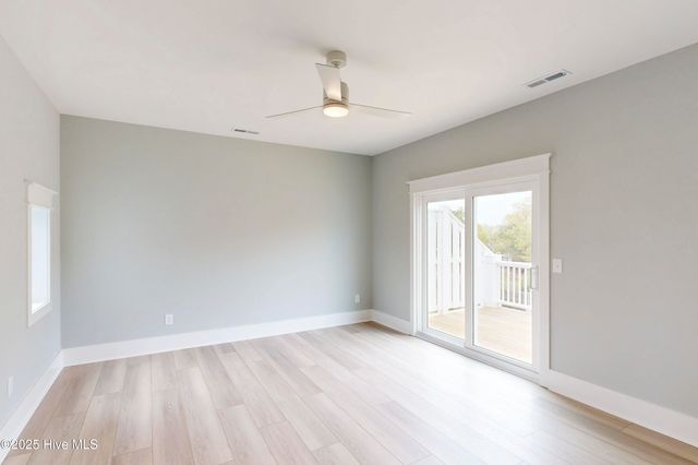 64 Pier View Court, Hampstead, NC 28443