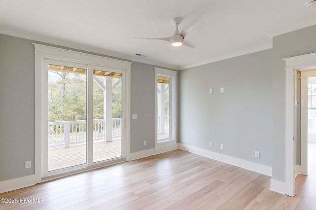 64 Pier View Court, Hampstead, NC 28443