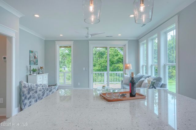 64 Pier View Court, Hampstead, NC 28443