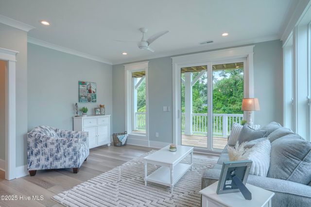 64 Pier View Court, Hampstead, NC 28443