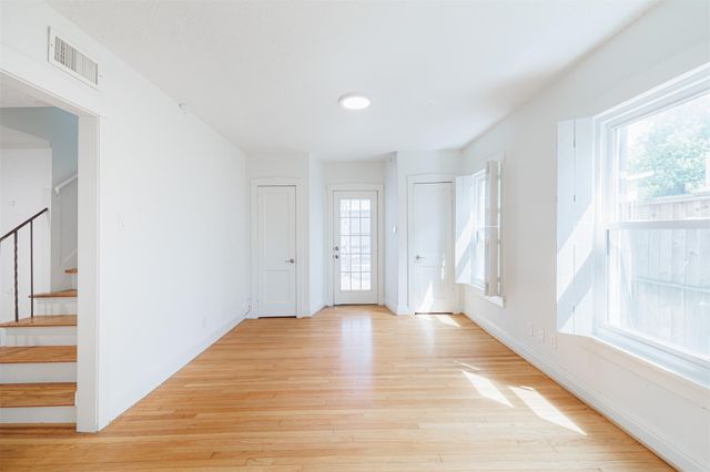 2438 Albans Road, Houston, TX 77005