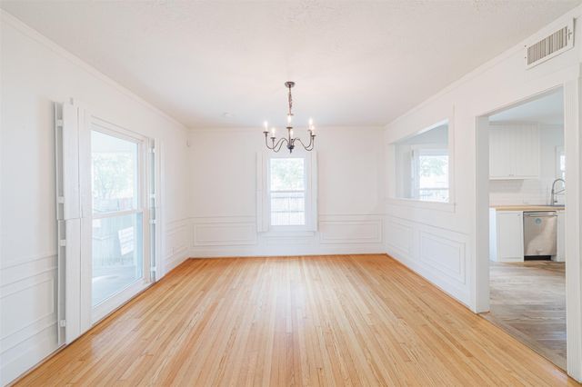 2438 Albans Road, Houston, TX 77005