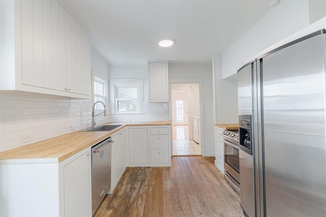2438 Albans Road, Houston, TX 77005