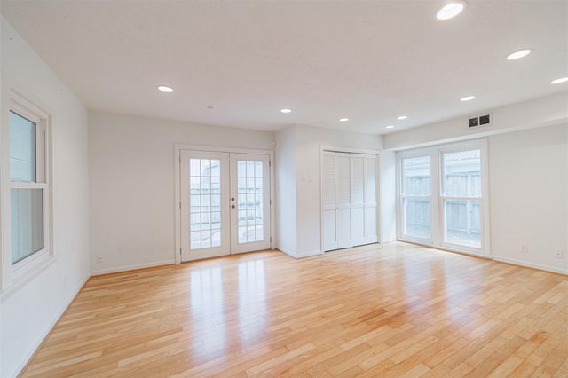 2438 Albans Road, Houston, TX 77005