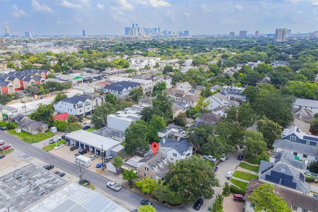 2438 Albans Road, Houston, TX 77005