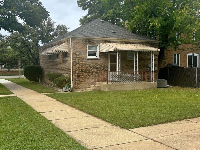 9119 Southview Avenue, Brookfield, IL 60513