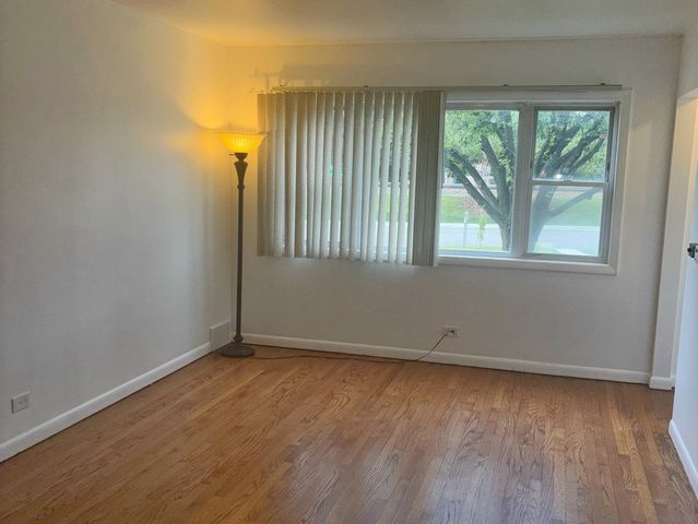9119 Southview Avenue, Brookfield, IL 60513