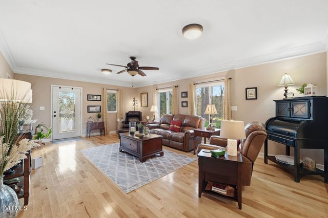 4953 Weaver Pike, Bluff City, TN 37618