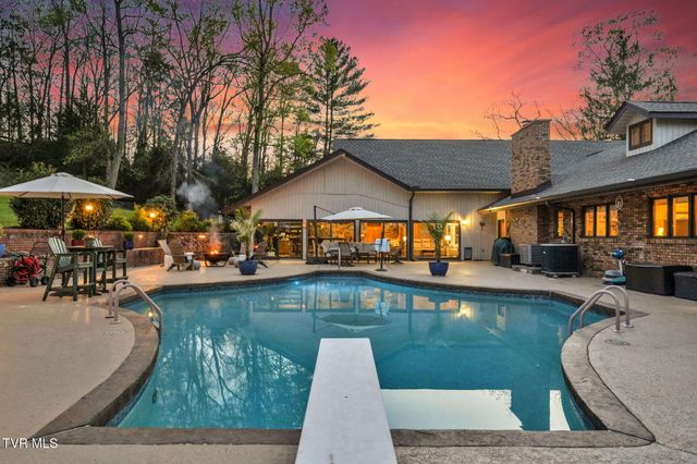 4953 Weaver Pike, Bluff City, TN 37618