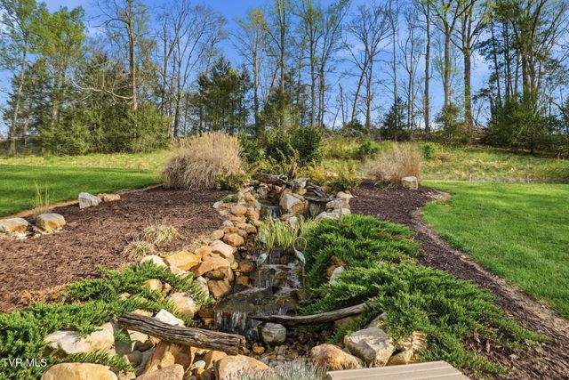 4953 Weaver Pike, Bluff City, TN 37618