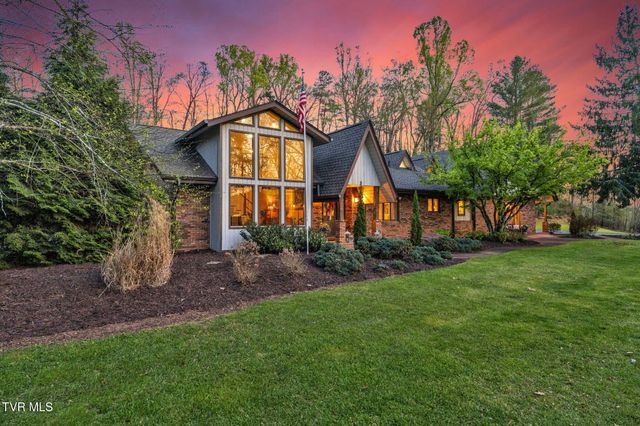 4953 Weaver Pike, Bluff City, TN 37618
