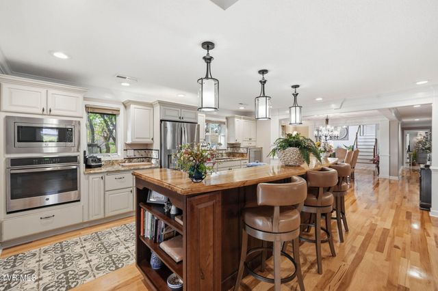 4953 Weaver Pike, Bluff City, TN 37618
