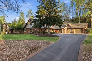 4953 Weaver Pike, Bluff City, TN 37618