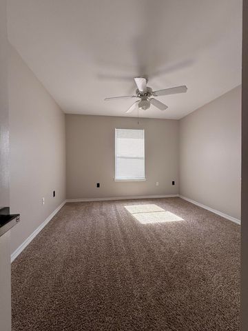2123 Tom Street, Navarre, FL 32566