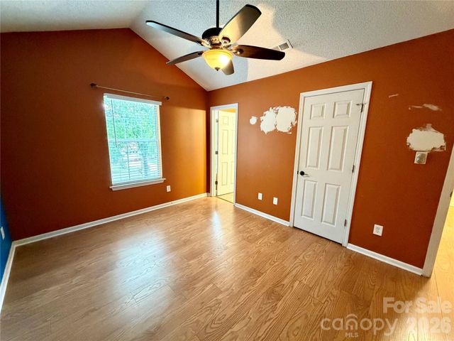 8004 Glencannon Drive, Charlotte, NC 28227