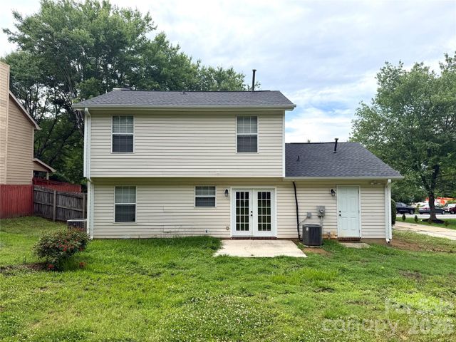 8004 Glencannon Drive, Charlotte, NC 28227