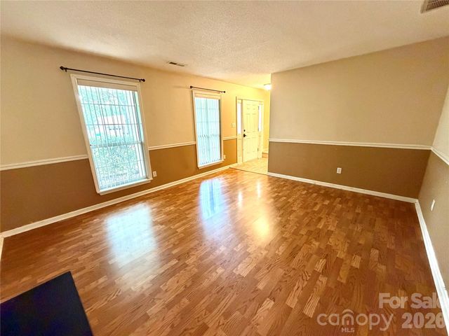 8004 Glencannon Drive, Charlotte, NC 28227