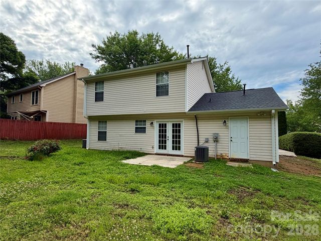 8004 Glencannon Drive, Charlotte, NC 28227