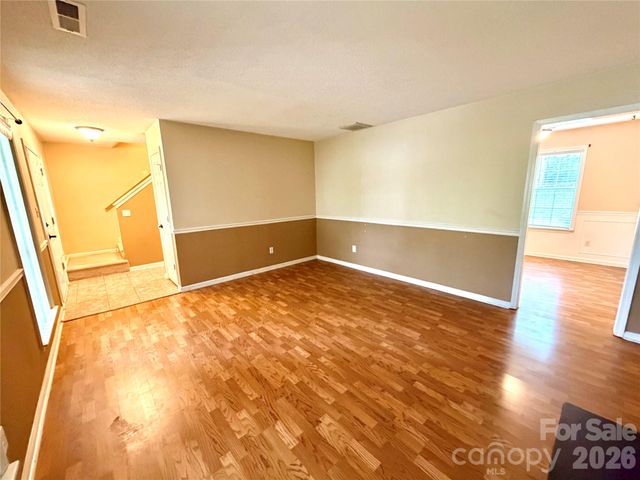 8004 Glencannon Drive, Charlotte, NC 28227