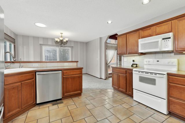 14113 Valley Hi Rd, Wichita, KS 67235