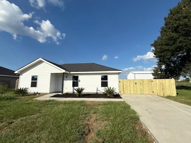 3617 Thomas Dr, Houma, LA 70363