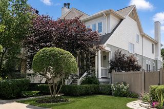 3434 N Marshfield Avenue, Chicago, IL 60657