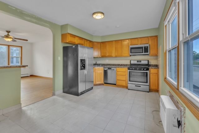 8000 Grand Avenue 2N, River Grove, IL 60171