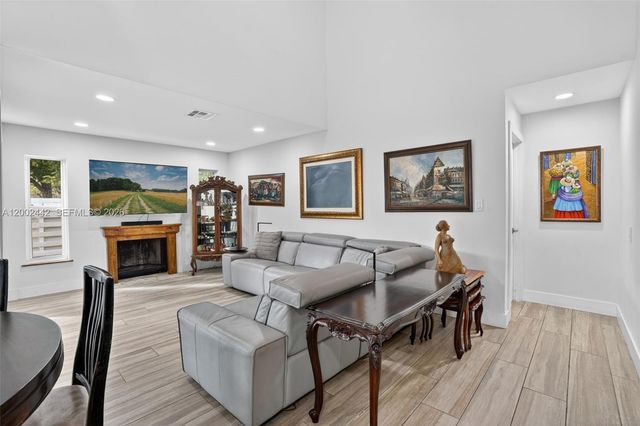 14914 SW 142nd Pl, Miami, FL 33186