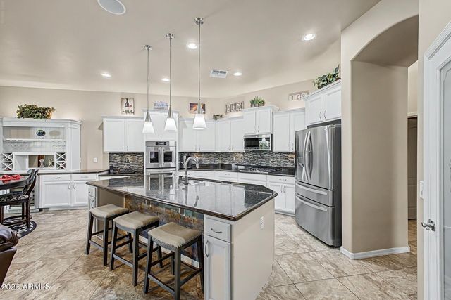 521 E MINERAL Road, Phoenix, AZ 85042