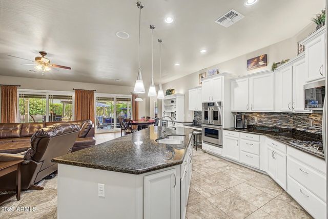 521 E MINERAL Road, Phoenix, AZ 85042