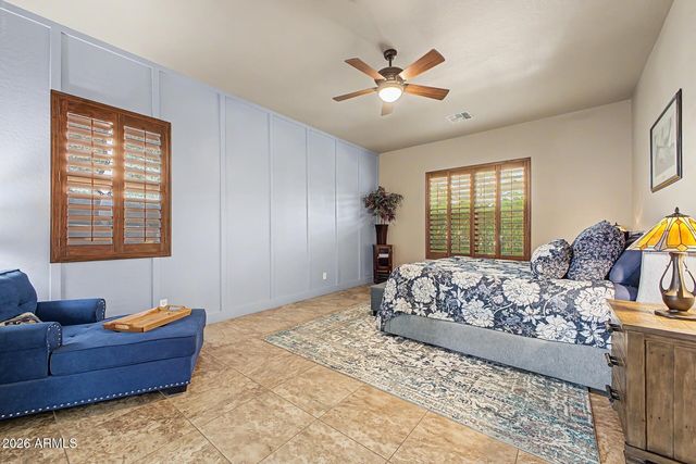 521 E MINERAL Road, Phoenix, AZ 85042