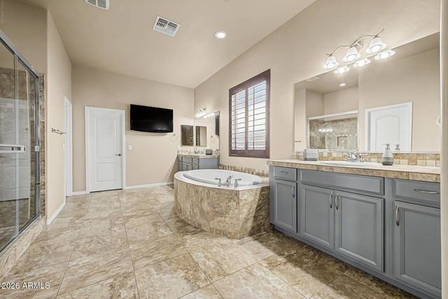 521 E MINERAL Road, Phoenix, AZ 85042