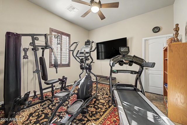 521 E MINERAL Road, Phoenix, AZ 85042