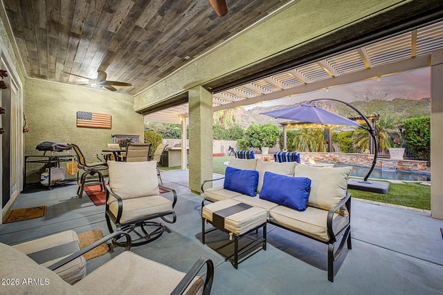 521 E MINERAL Road, Phoenix, AZ 85042