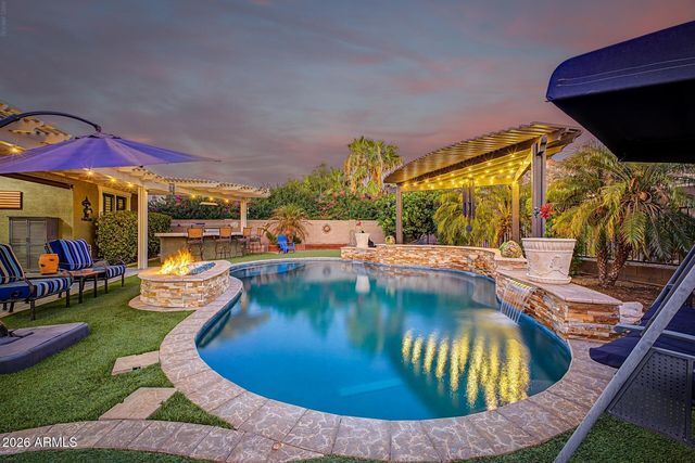521 E MINERAL Road, Phoenix, AZ 85042