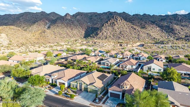 521 E MINERAL Road, Phoenix, AZ 85042