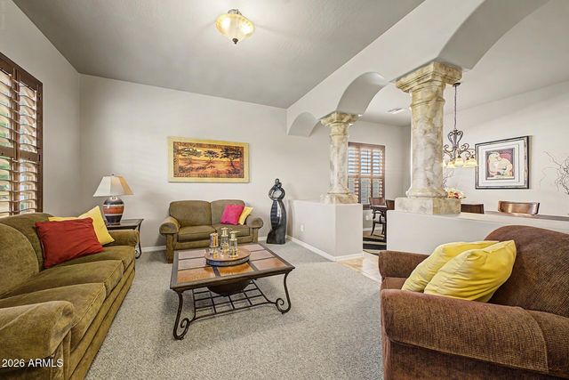 521 E MINERAL Road, Phoenix, AZ 85042