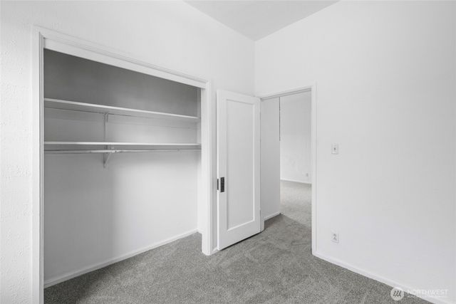 1442 E Whidbey Avenue, Oak Harbor, WA 98277