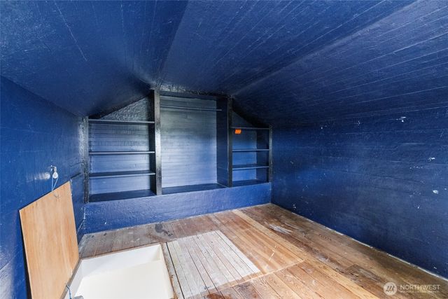 1442 E Whidbey Avenue, Oak Harbor, WA 98277
