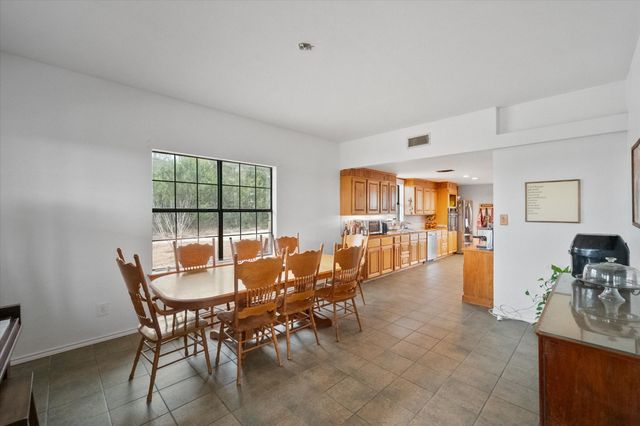 128 Keskey Road, Blum, TX 76627