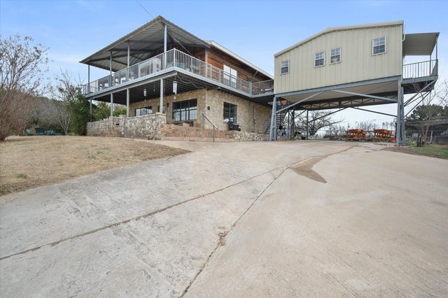 128 Keskey Road, Blum, TX 76627