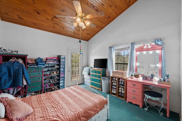 128 Keskey Road, Blum, TX 76627